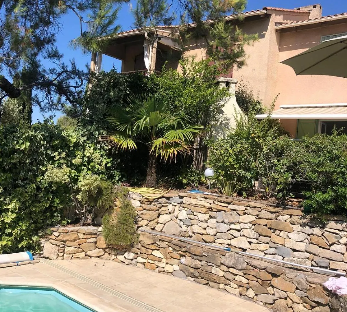Appartement T3 Rez de Jardin,Piscine Privée à Saint-Cyr-sur-Mer