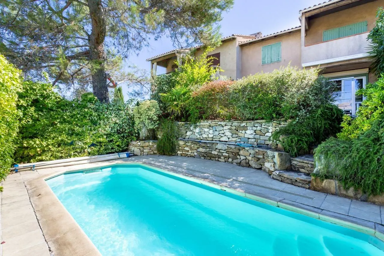 Appartement T3 Rez de Jardin,Piscine Privée à Saint-Cyr-sur-Mer